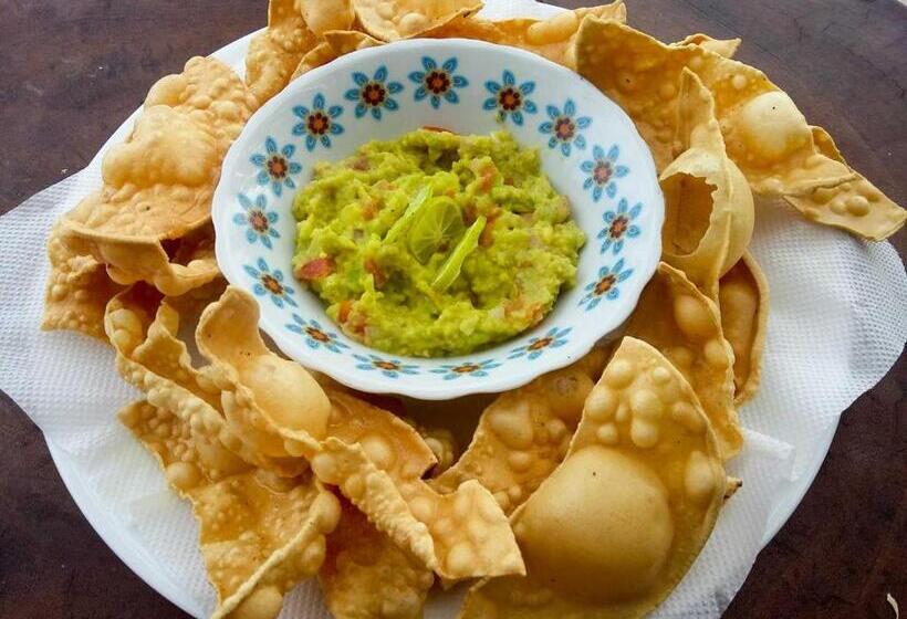 هتل Shiva S Beach Cabanas