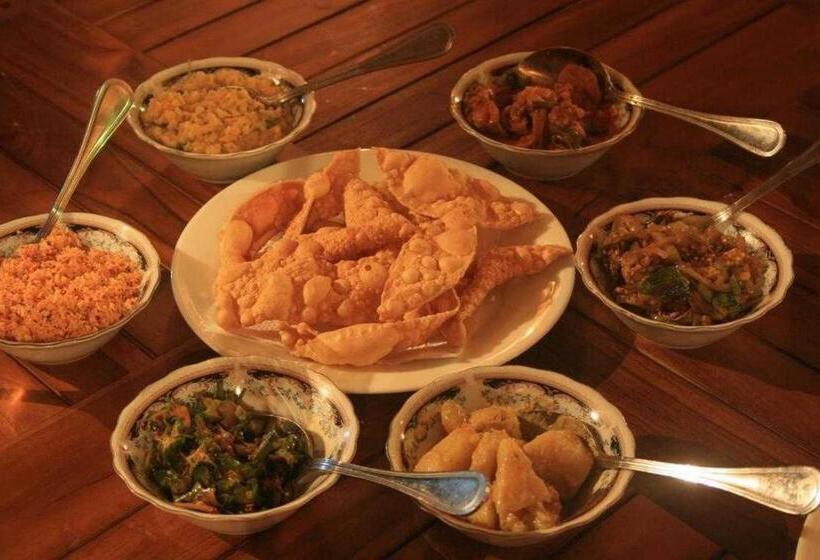 هتل Shiva S Beach Cabanas