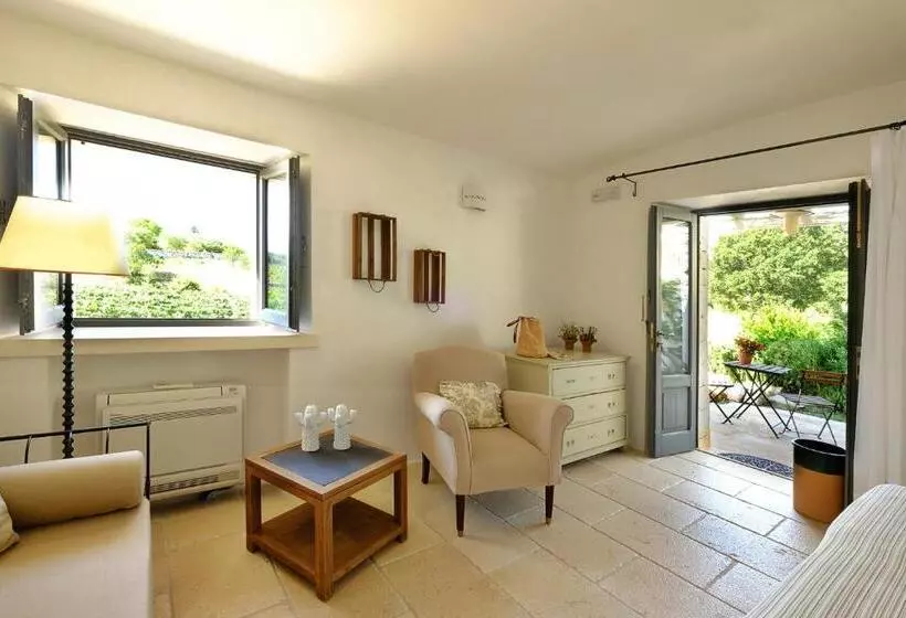 Hotelli Masseria Trulli E Vigne