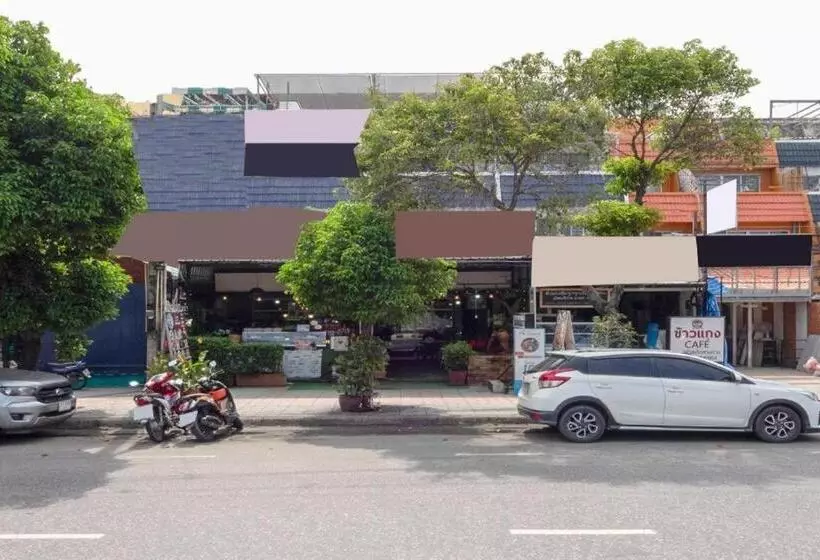 Hotelli Oyo 1152 Hongpak Mint