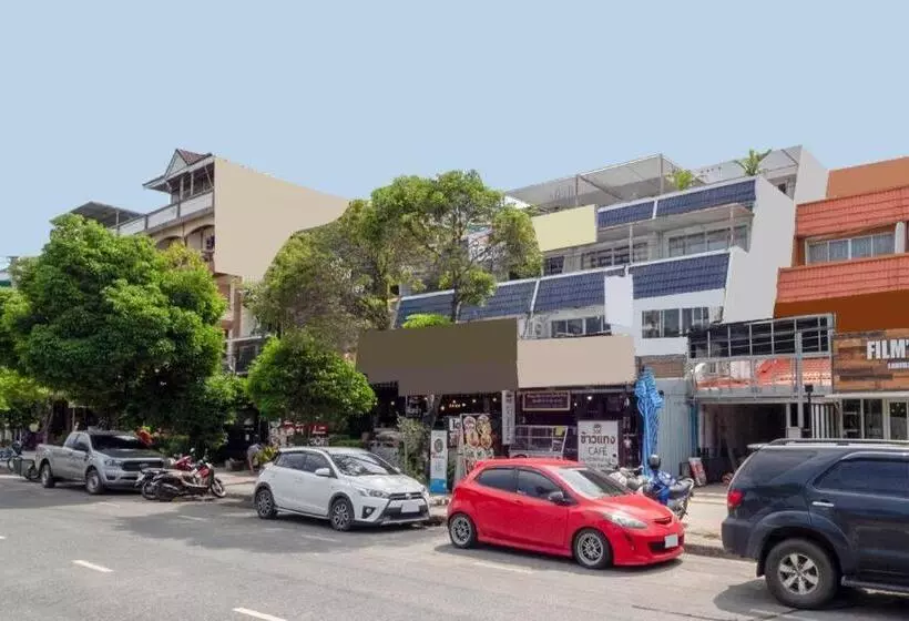 Hotelli Oyo 1152 Hongpak Mint