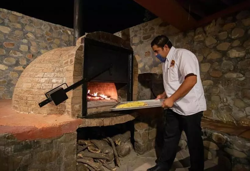 Hotelli Termas De San Joaquin