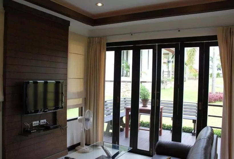 Leelawadee Garden Resort