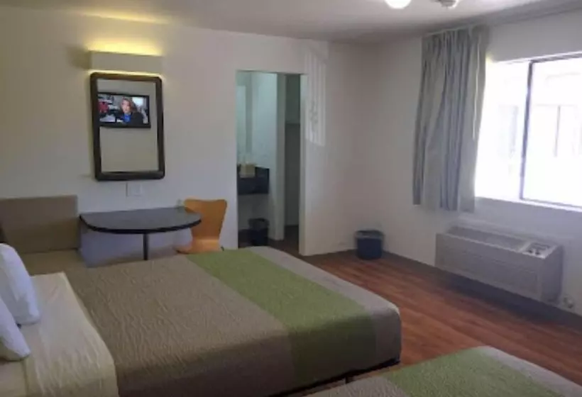 Motelli American Inn