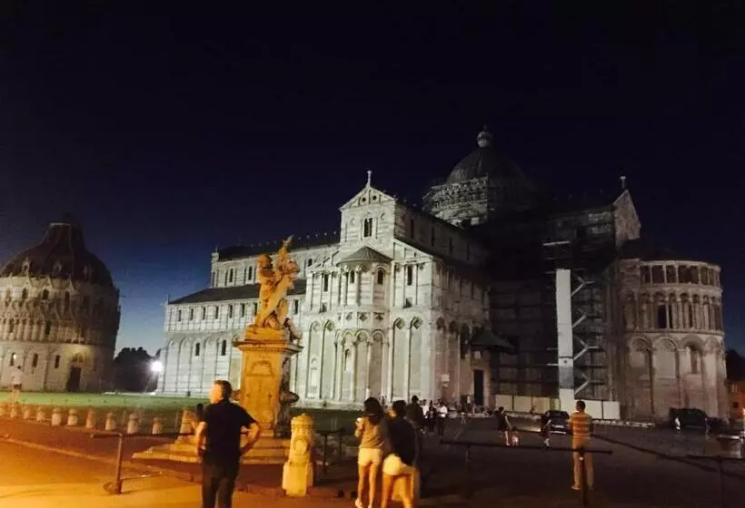 پانسیون Pearl Pisa Guest House