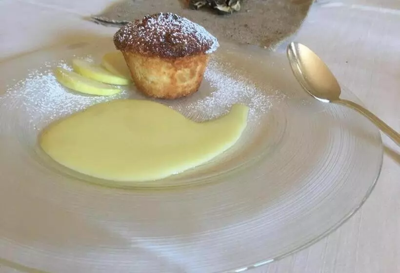 Majatalo Resort La Mola