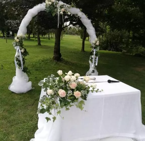 Majatalo Resort La Mola