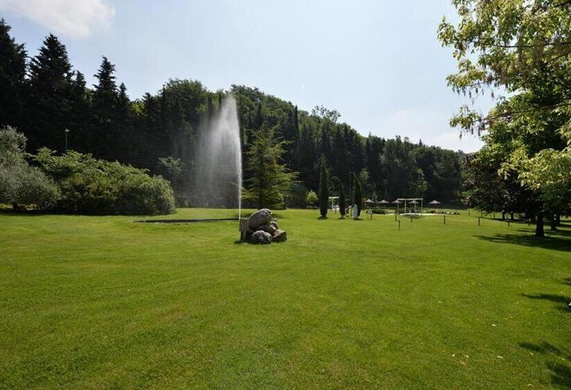 ペンション Resort La Mola