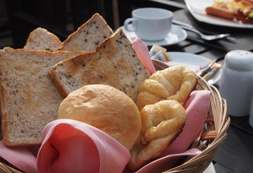 Racha Kiri Resort & Spa, Khanom