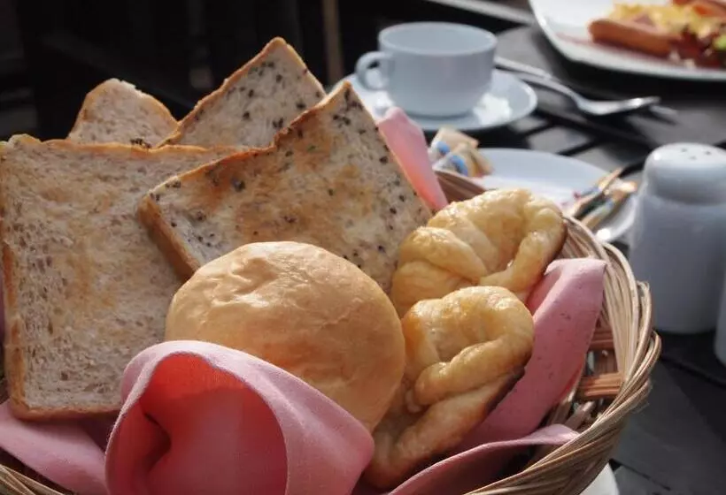 Racha Kiri Resort & Spa, Khanom