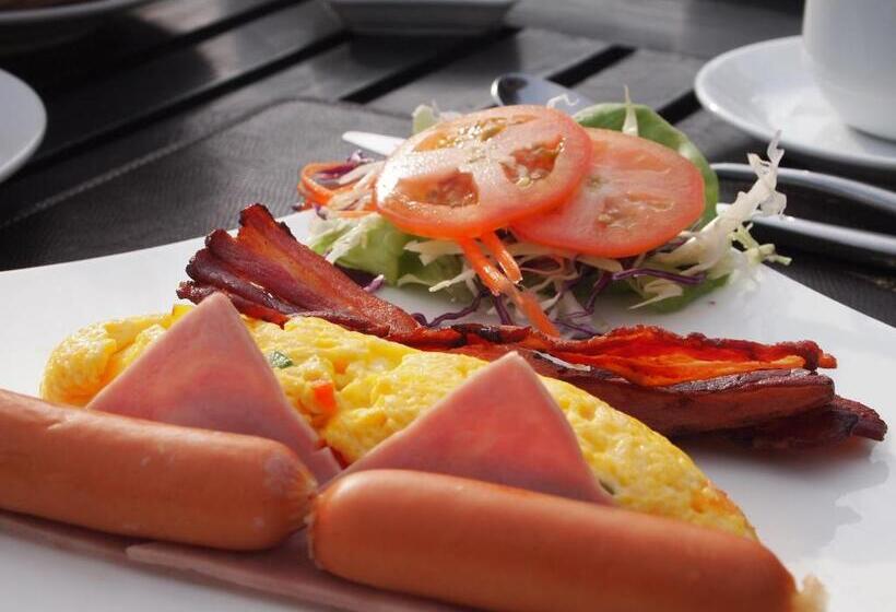 Racha Kiri Resort & Spa, Khanom