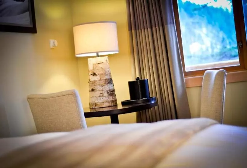 Lomakeskus Tyax Lodge & Heliskiing