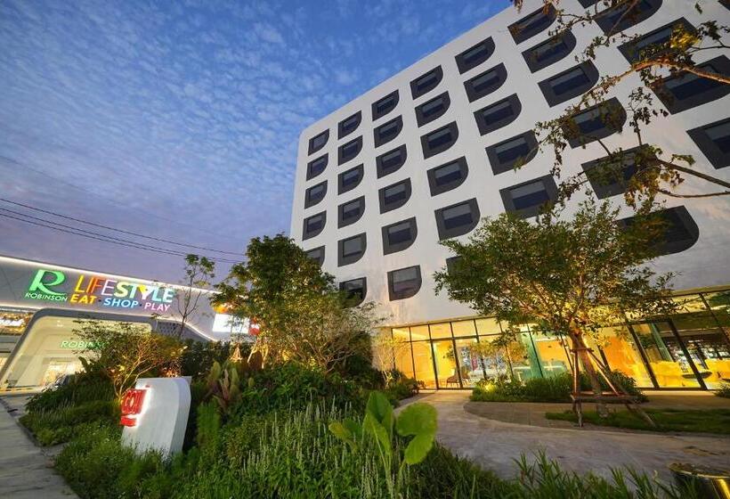 Go! Hotel Ban Chang At Robinson Lifestyle Ban Chang