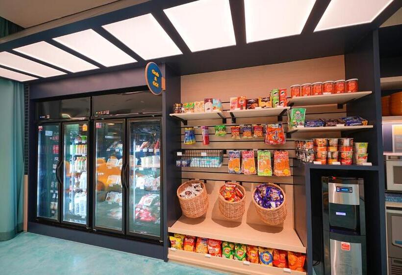 Go! Hotel Ban Chang At Robinson Lifestyle Ban Chang