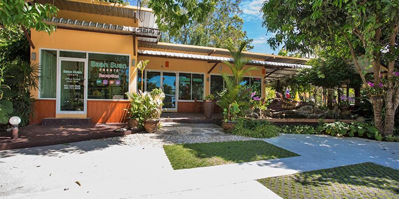 ホテル Baan Suan Villas Resort