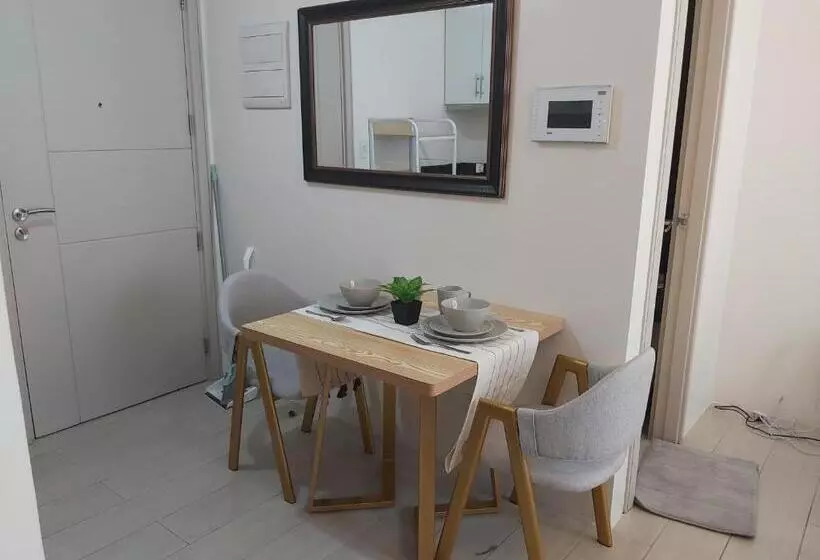 هتل Pasay Staycation With Parking Space In 150 Newport Boulevard Near Resort World & Naia T3