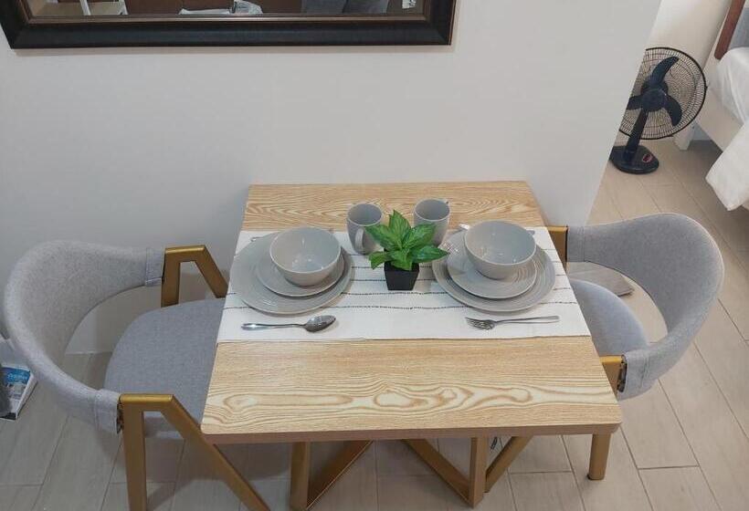 Hôtel Pasay Staycation With Parking Space In 150 Newport Boulevard Near Resort World & Naia T3