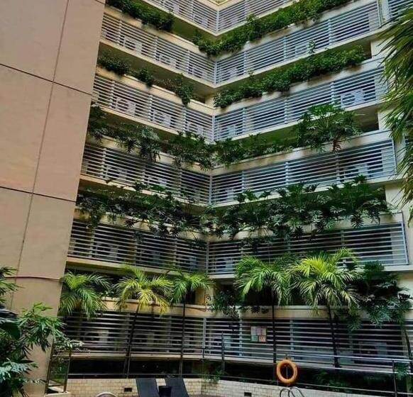 Hôtel Pasay Staycation With Parking Space In 150 Newport Boulevard Near Resort World & Naia T3