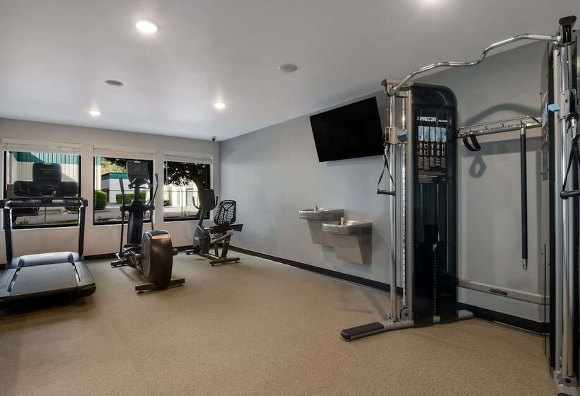 هتل Woodspring Suites Olympia   Lacey