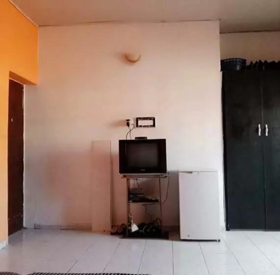 پانسیون Tlc Apartments