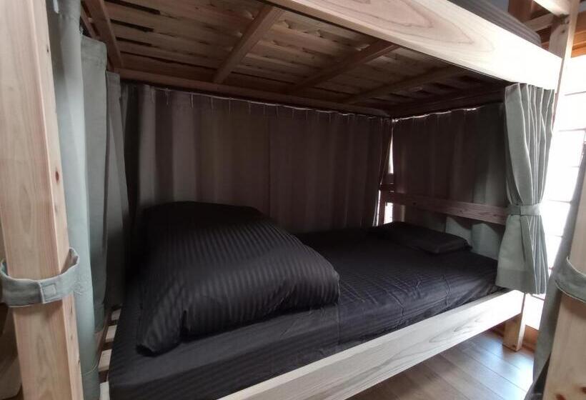 Vandrarhem Guesthouse Tonari