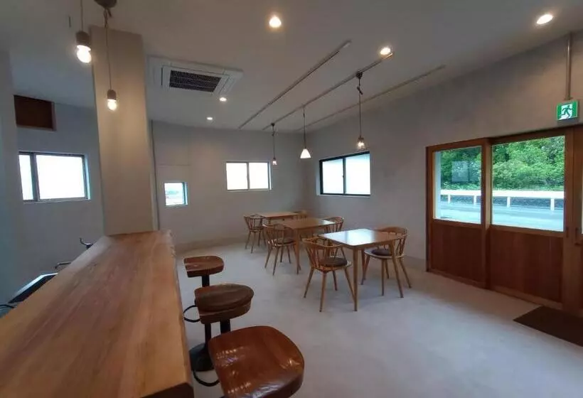 Retkeilymaja Guesthouse Tonari