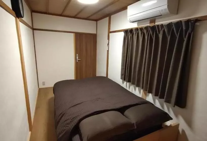 Retkeilymaja Guesthouse Tonari