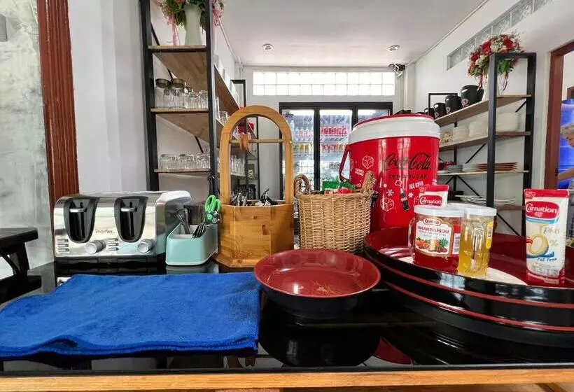 Baan Hall Hostel