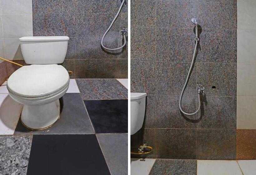 Hotel Oyo 92484 Wisma Permata Syariah