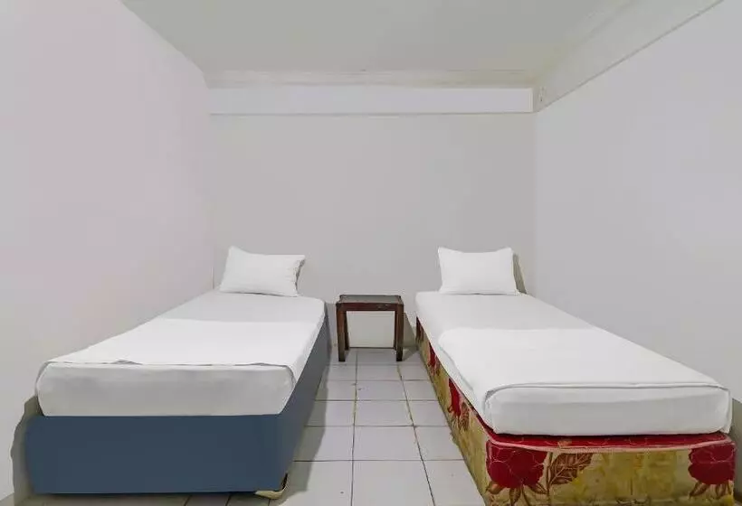 Hotelli Oyo 92484 Wisma Permata Syariah