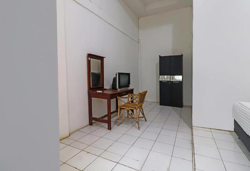 Hotel Oyo 92484 Wisma Permata Syariah