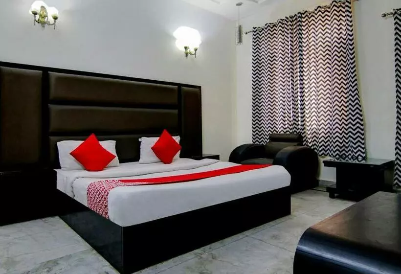 ホテル Oyo Flagship 81199 Best Home Stay