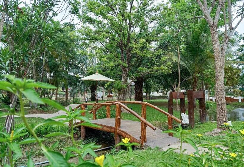 Nan Bluesky Resort And Spa