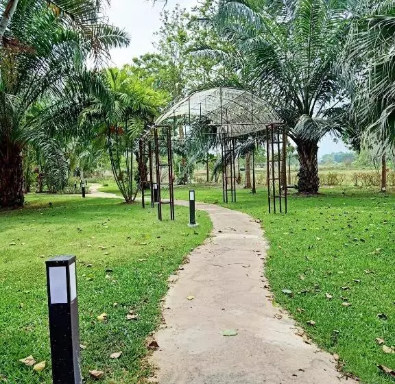 Nan Bluesky Resort And Spa