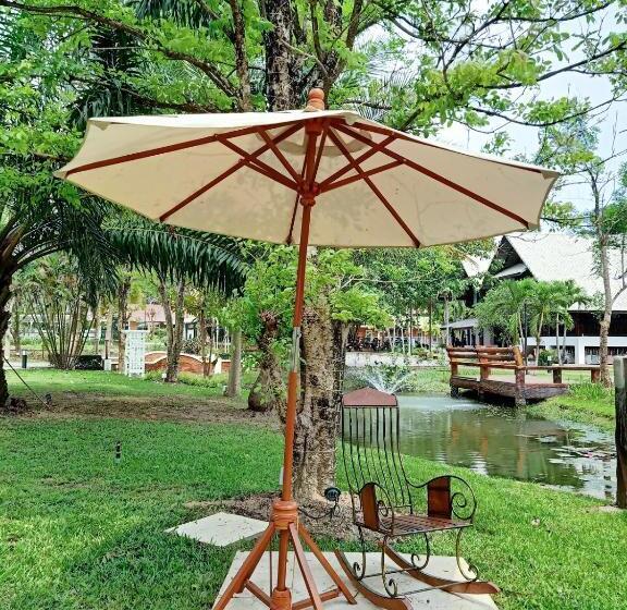 Nan Bluesky Resort And Spa