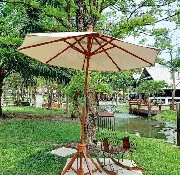 Nan Bluesky Resort And Spa