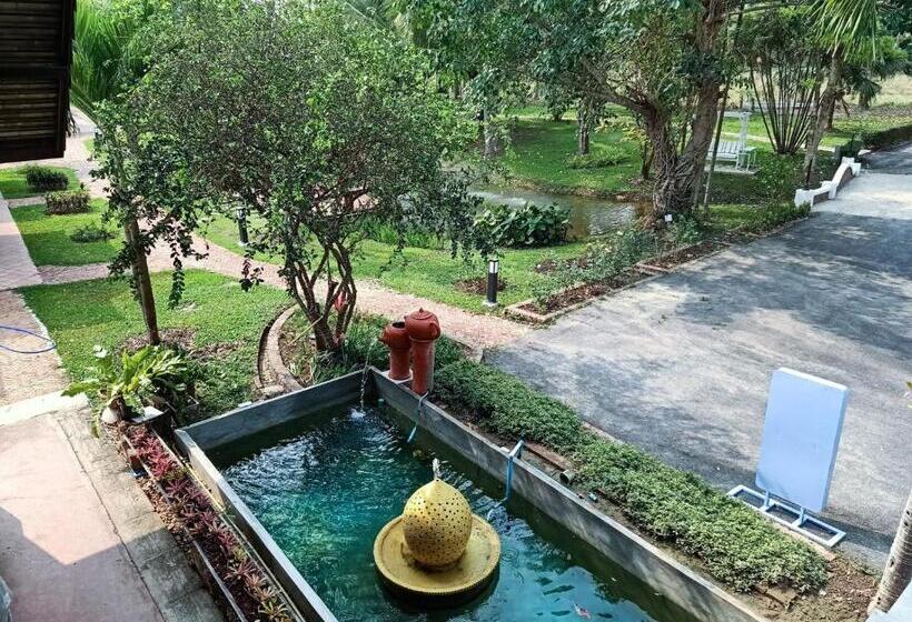 Nan Bluesky Resort And Spa