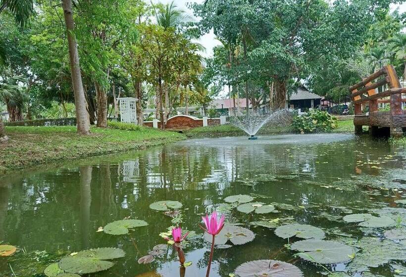 Nan Bluesky Resort And Spa