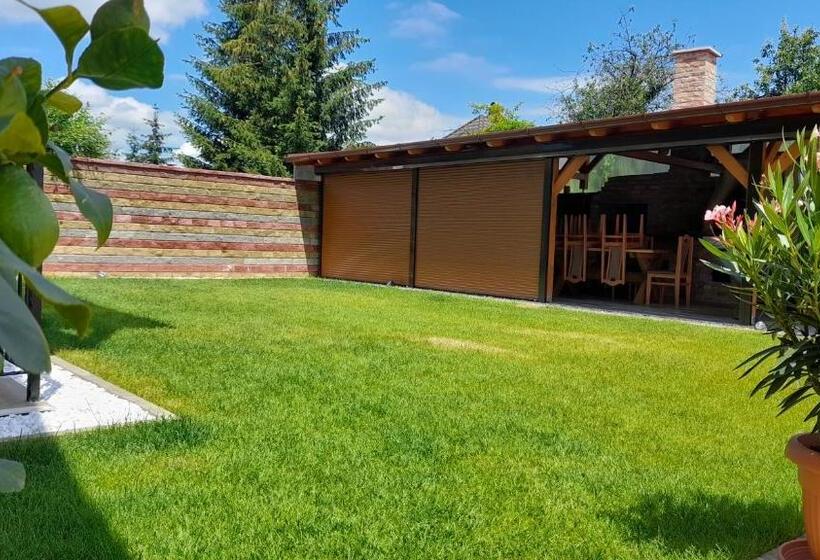 Pensjonat Kincsem Vendégház