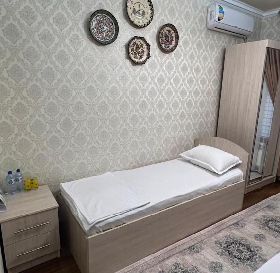 Pensão Lazgo Castello