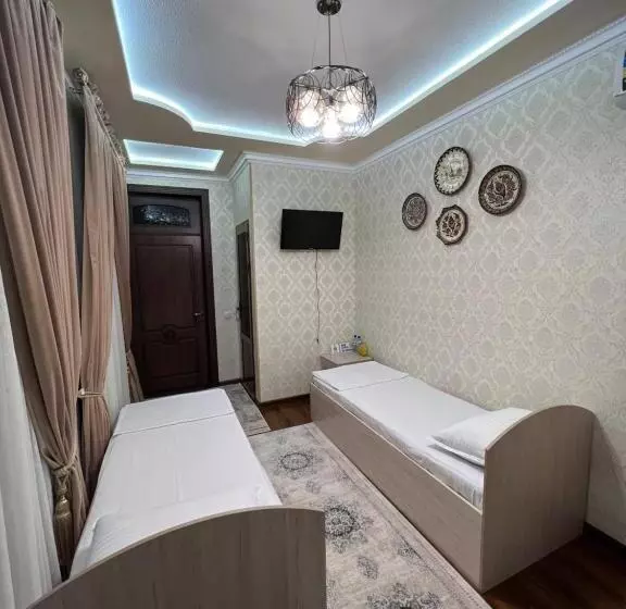 Majatalo Lazgo Castello