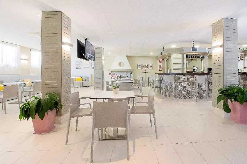 Apartamentos Flor Los Almendros