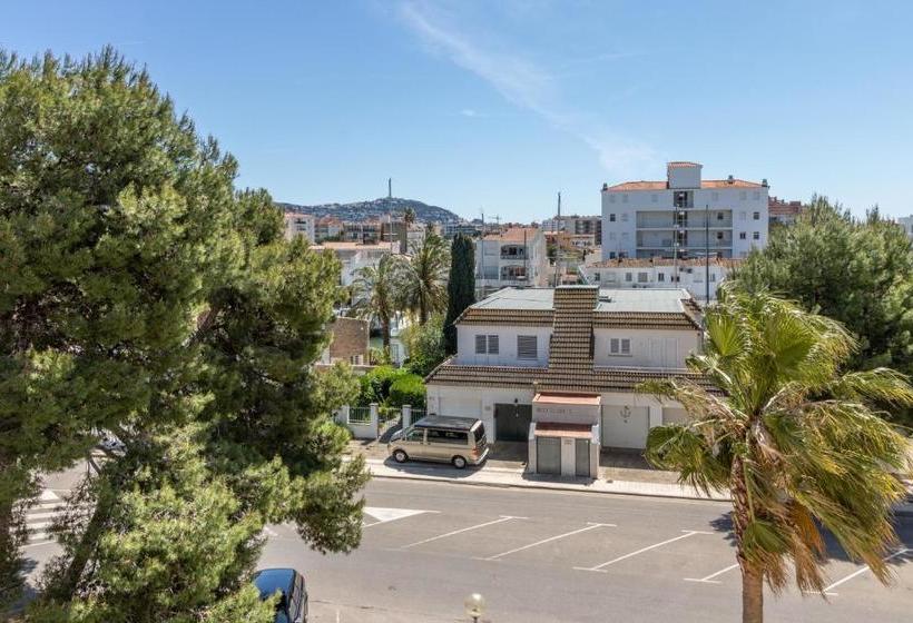 Apartaments Bt Port Canigó