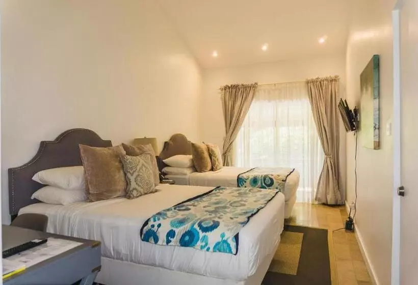 Blue Lagoon Hotel And Marina Ltd