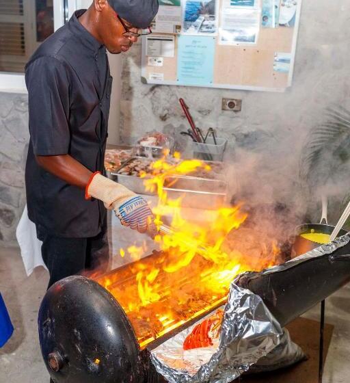 Blue Lagoon Hotel And Marina Ltd