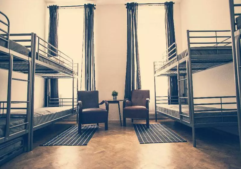 Extra Apartman Hostel