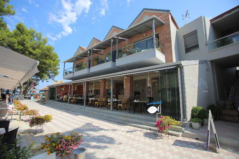 Flegra Beach Boutique