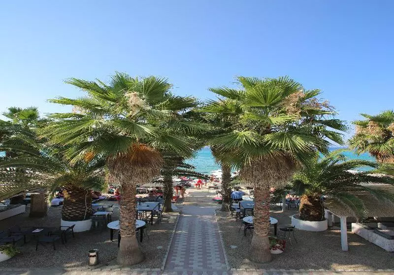 Flegra Beach Boutique