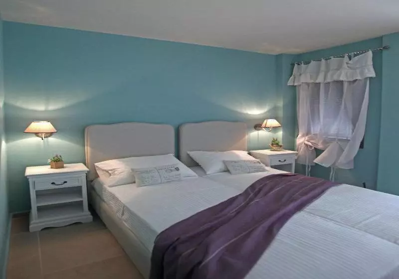 Flegra Beach Boutique