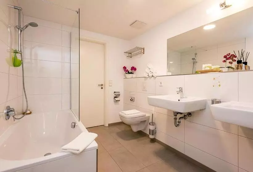 هتل Apartments Rosenthal Residence